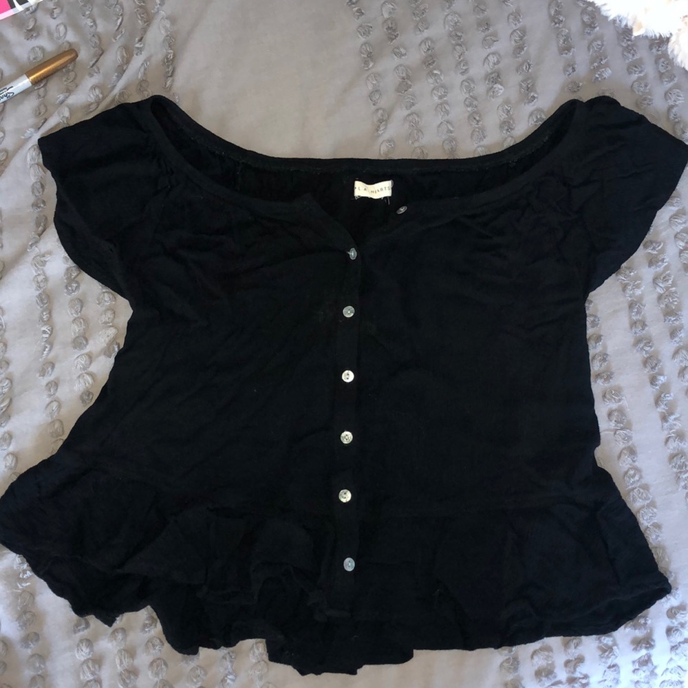 Shoulder shirt
